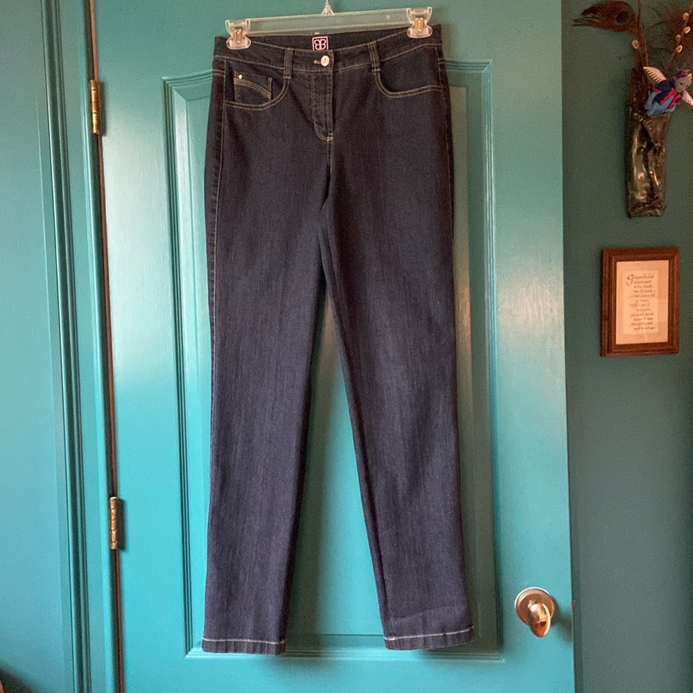 BASLER WOMANS JEANS EUC 30” waist